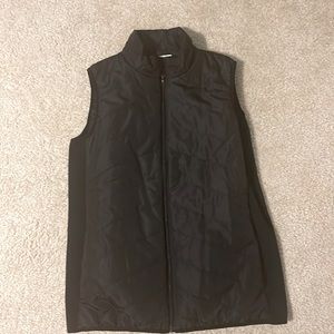 Maternity puffer vest-Large